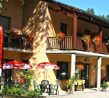 Les 4 Saisons 3* Oust