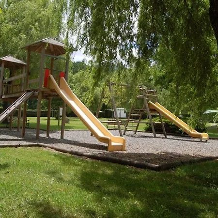 Les 4 Saisons 3* Oust