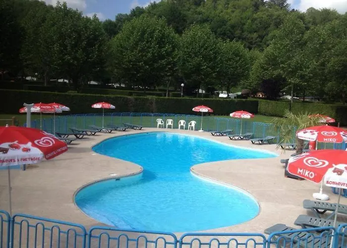 Les 4 Saisons Hotel 3*