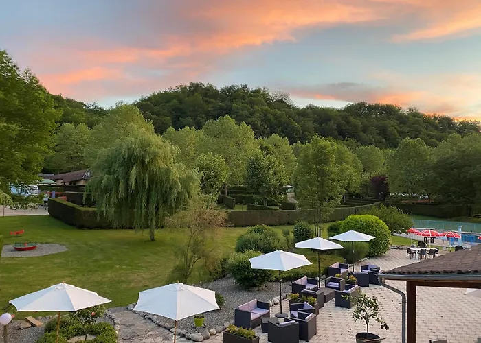 Hotel Les 4 Saisons Oust