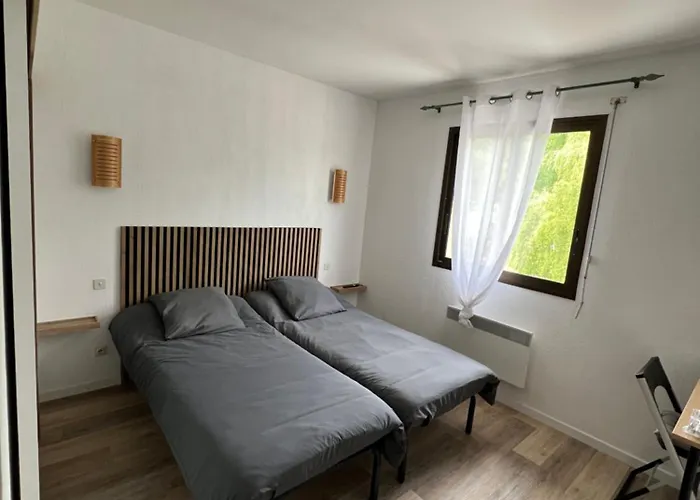 Les 4 Saisons Hotel 3*